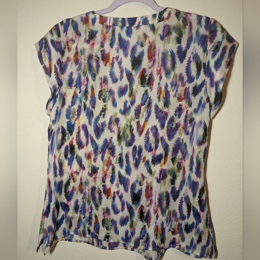 EUC✨ CABI women's medium colorful blouse - Picture 2 of 10